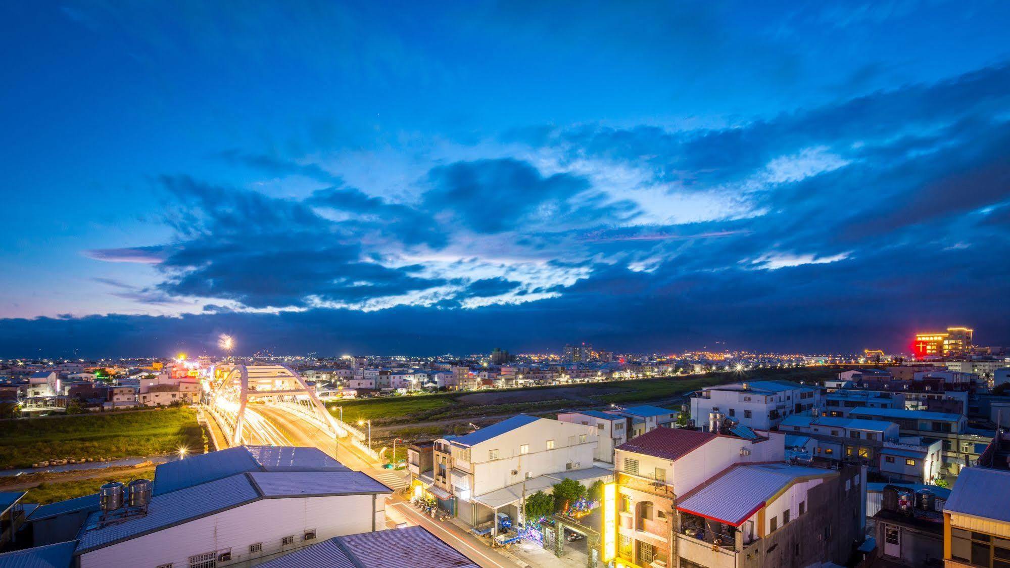 Apple Hotel Taitung Exterior photo