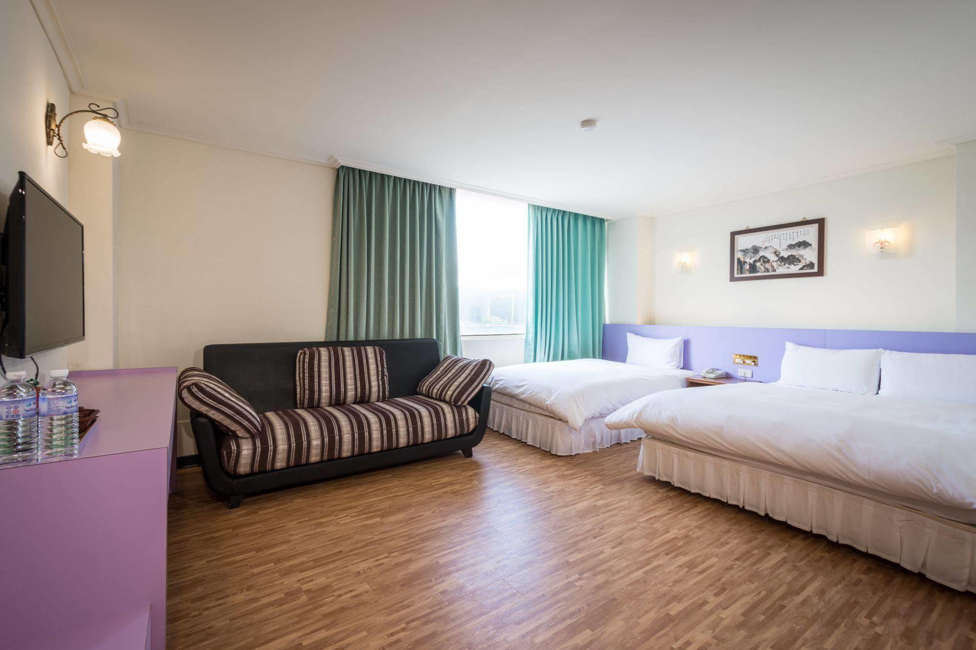 Apple Hotel Taitung Exterior photo
