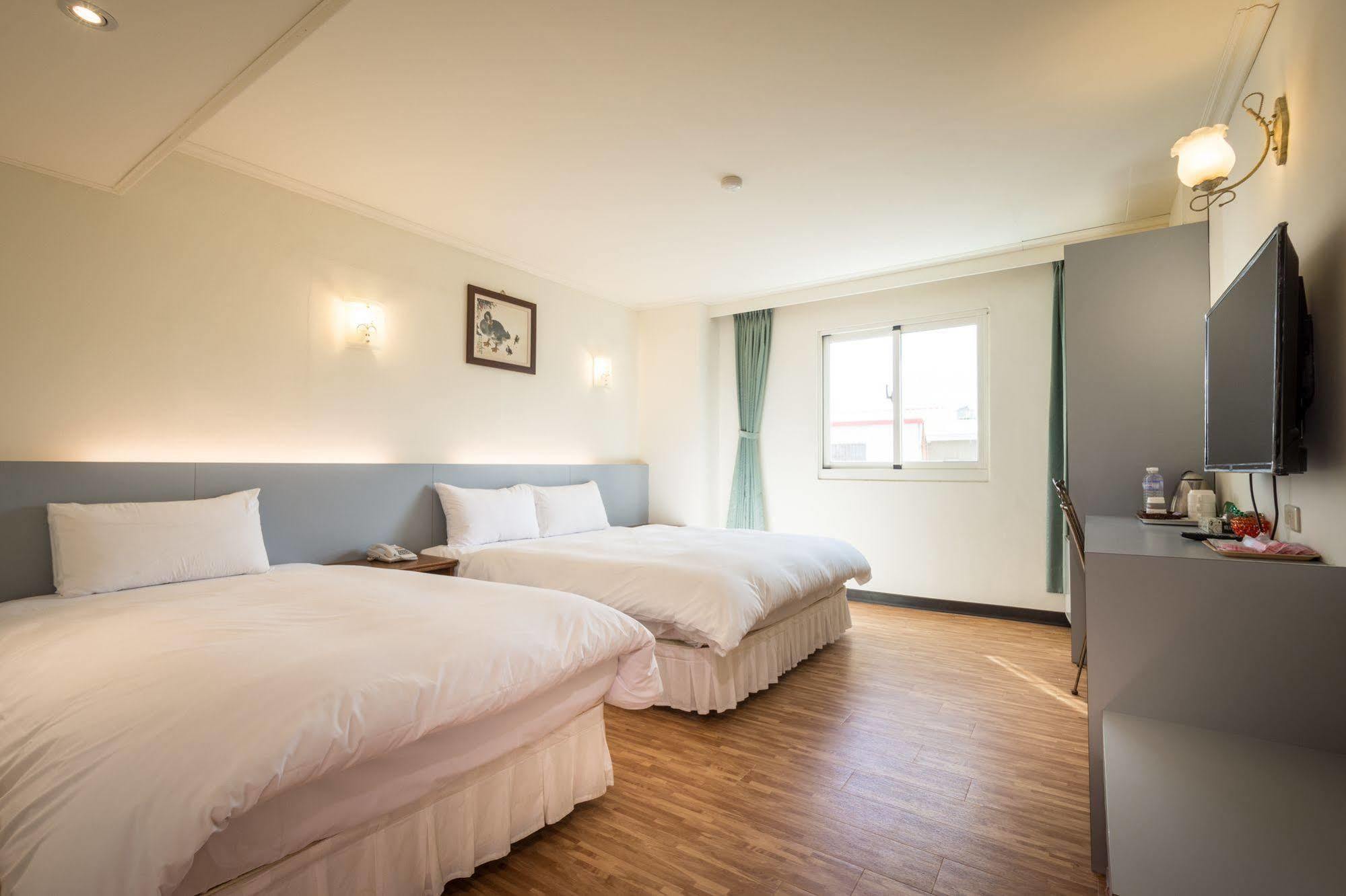Apple Hotel Taitung Exterior photo